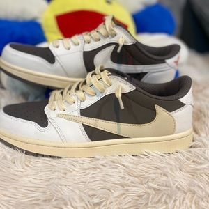 Travis Scott 1 Low Reverse Mocha